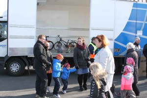 IMG_0995Hjálma afhending 2015 - Copy