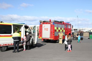 IMG_1003Hjálma afhending 2015 - Copy