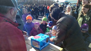 WP_20150423_10_13_48_ProHjálma afhending 2015